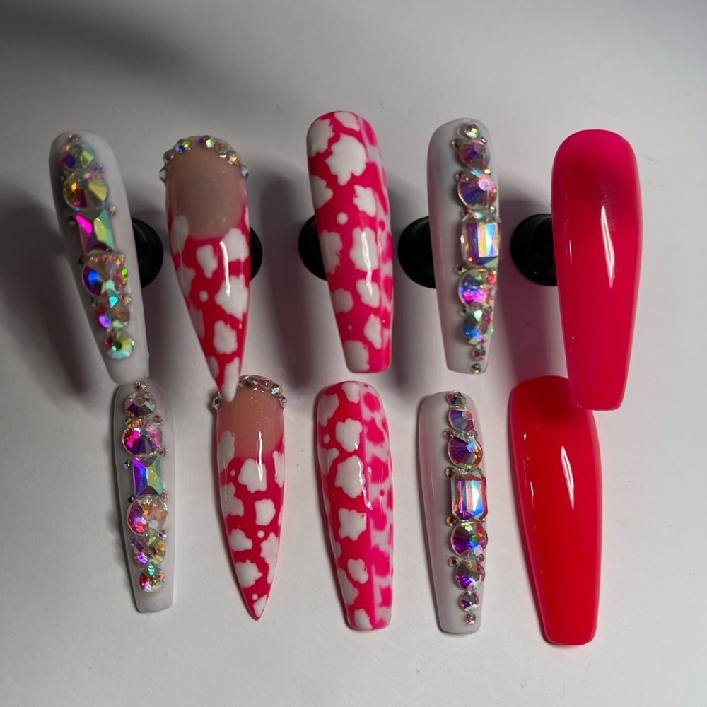 Hot pink custom acrylic PressOn nails